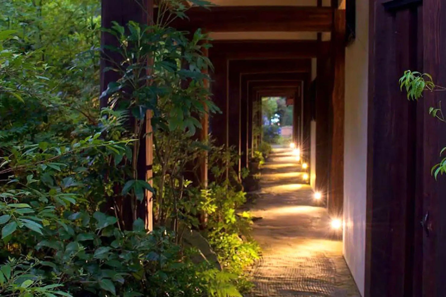 あさぎり山荘 ひばり — あさぎり町深田西 · 地熱を利用した3室の木造宿、熊本県木材利用大型施設賞
