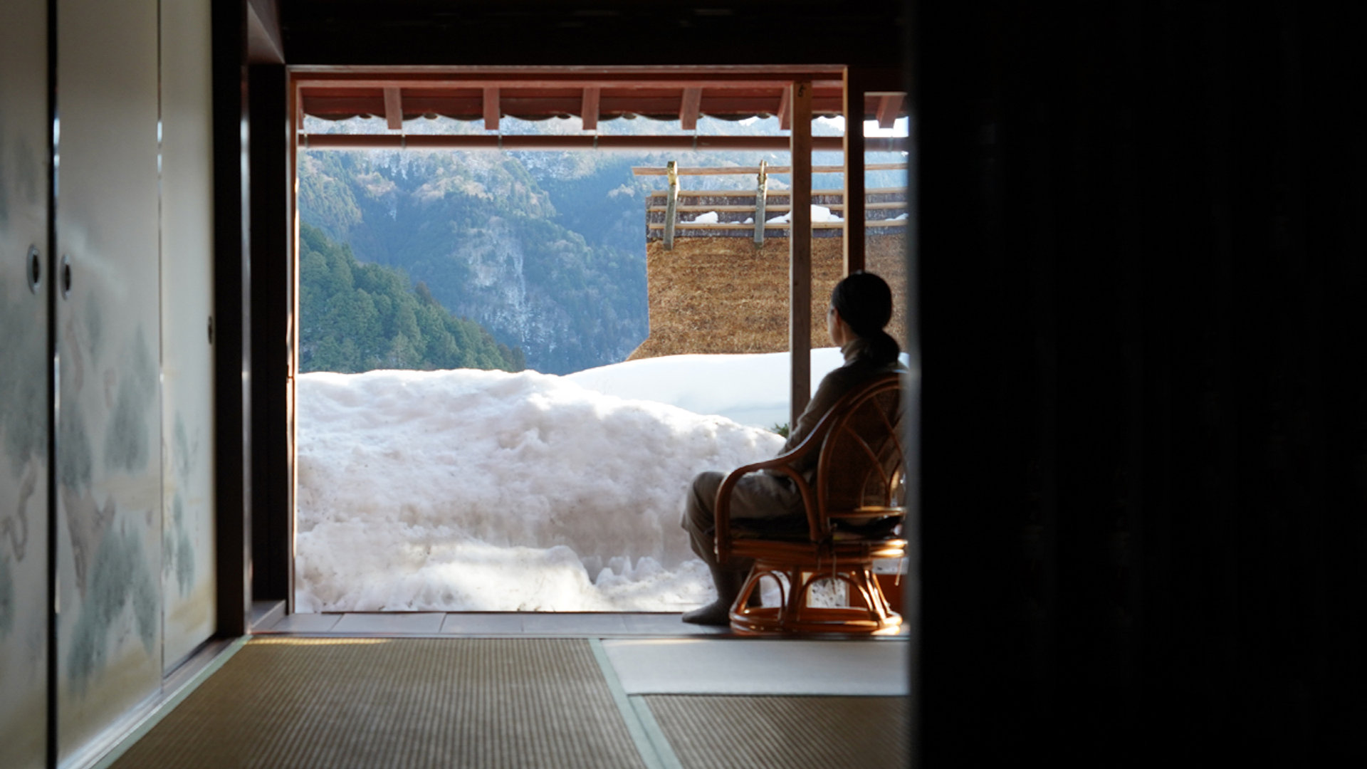 かやぶきの宿 久や — 京都府南丹市美山町 · 築130年超の茅葺民家、かやぶきの里集落内