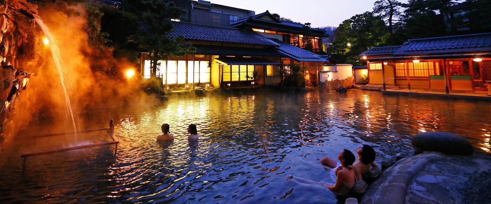 湯之助の宿 長楽園 — 玉造温泉 · 120坪の庭園露天と国登録有形文化財の本館