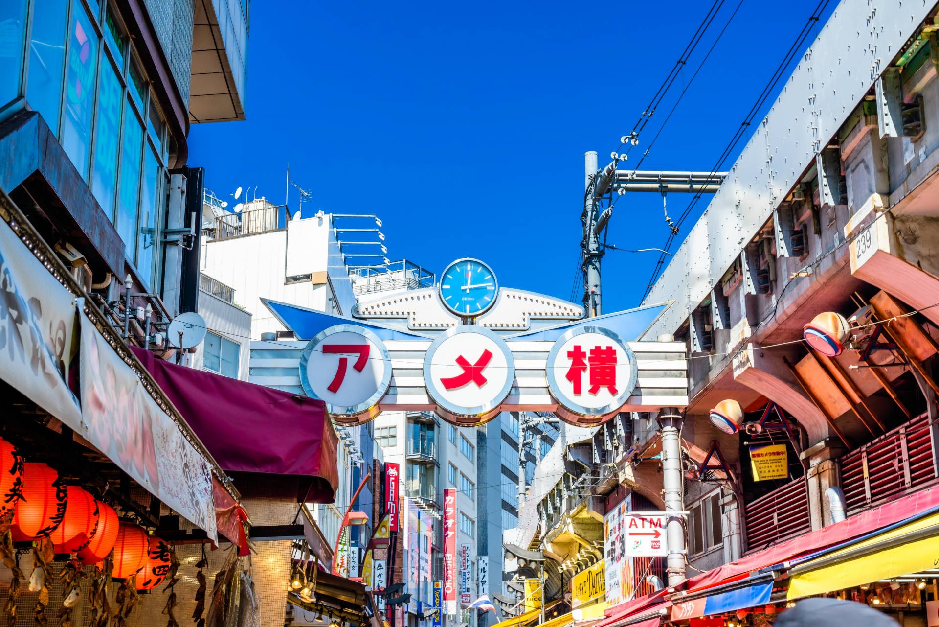 トーセイホテルココネ上野 — 東京・東上野 · 中古オフィスビルを転用した鉄骨造11階の宿泊主体型ホテル