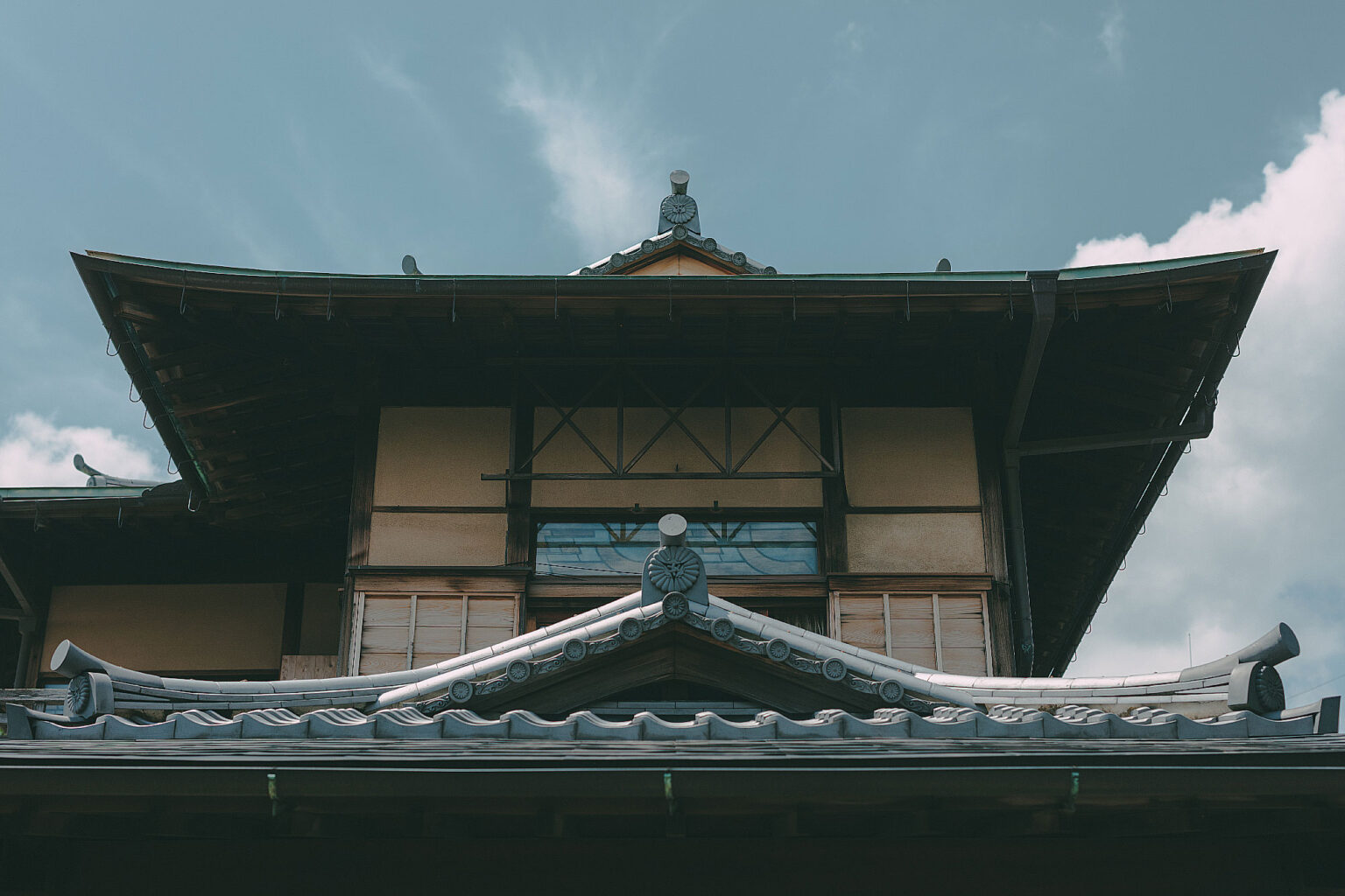 吉田山荘 — 京都・吉田山 · 1932年築、旧東伏見宮家別邸の木造本館