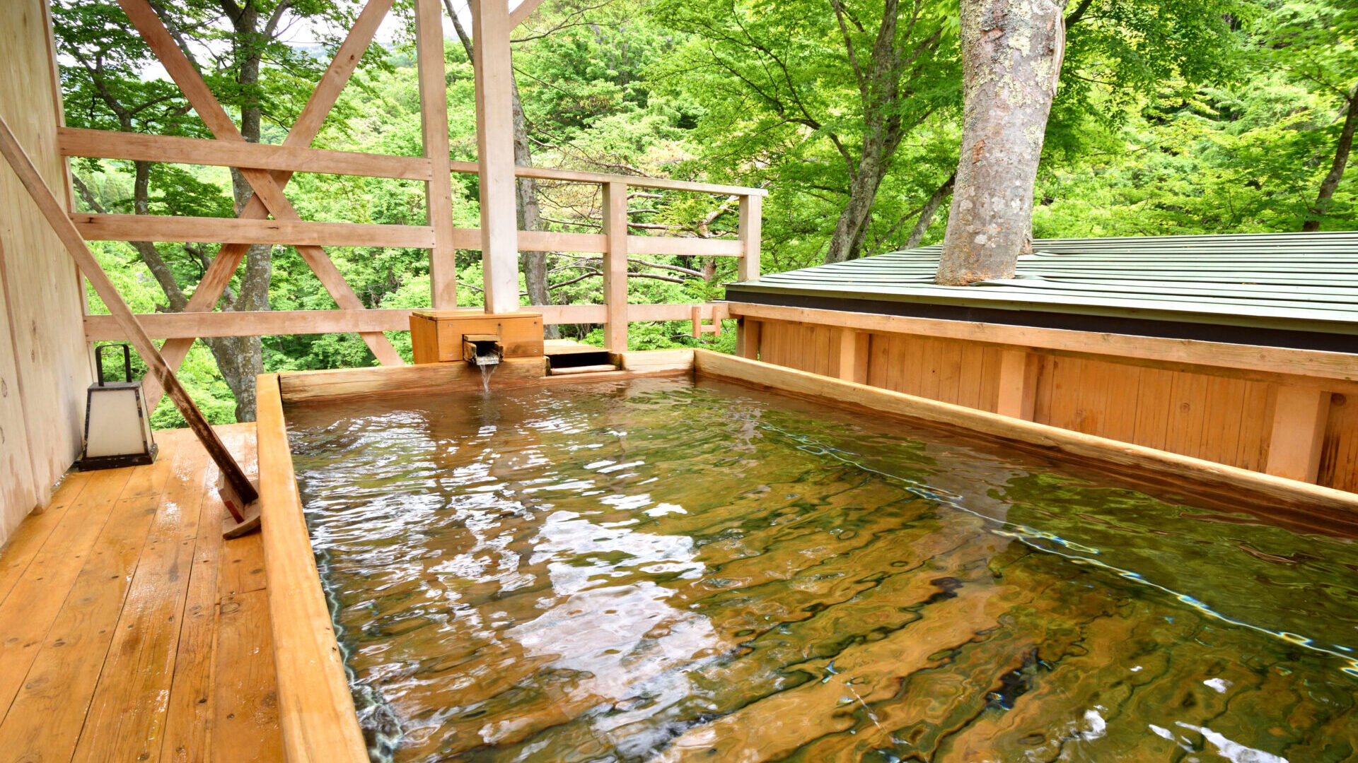 山田温泉 風景館 — 長野・高山村 · 松川渓谷に面した源泉かけ流しの湯屋