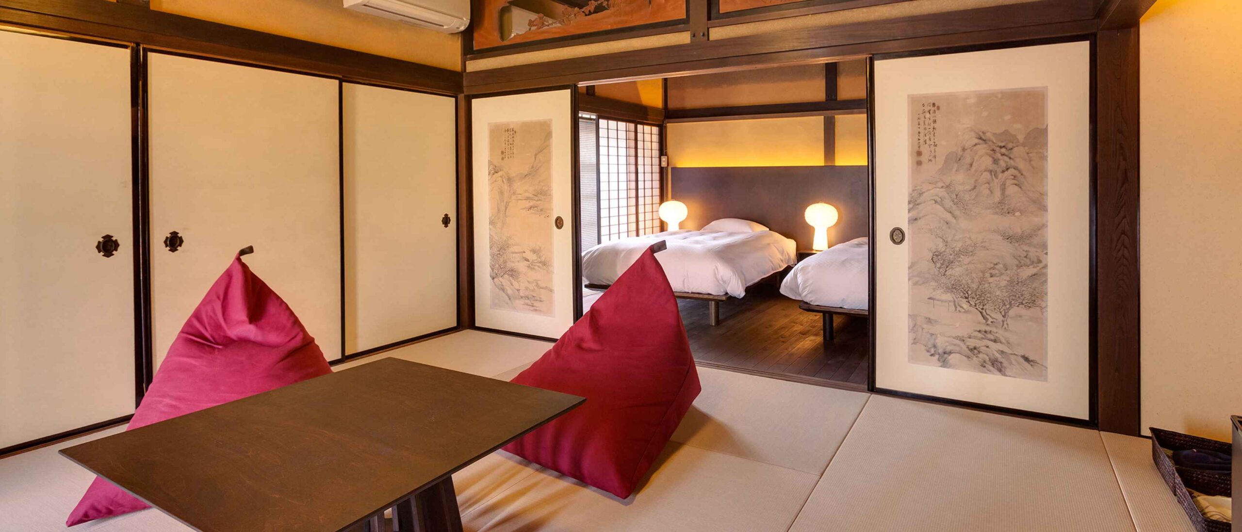 NIPPONIA HOTEL 竹田城下町 EN — 兵庫・朝来 · 旧酒蔵を改修した分散型古民家ホテル