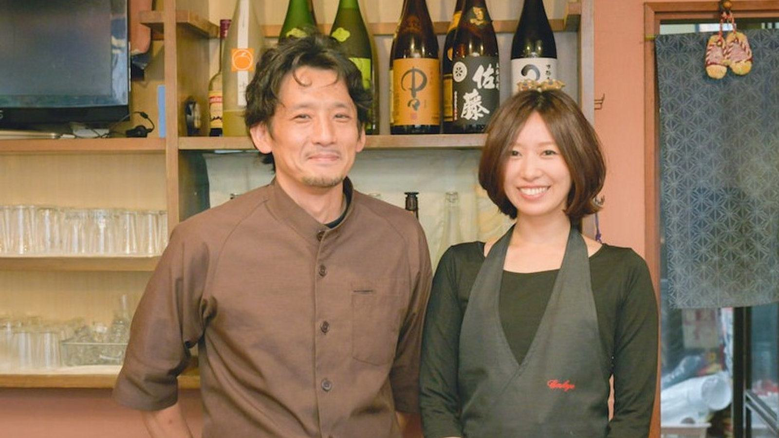 お泊り処なかむら — 海士町 · 併営する島の居酒屋の主人夫婦