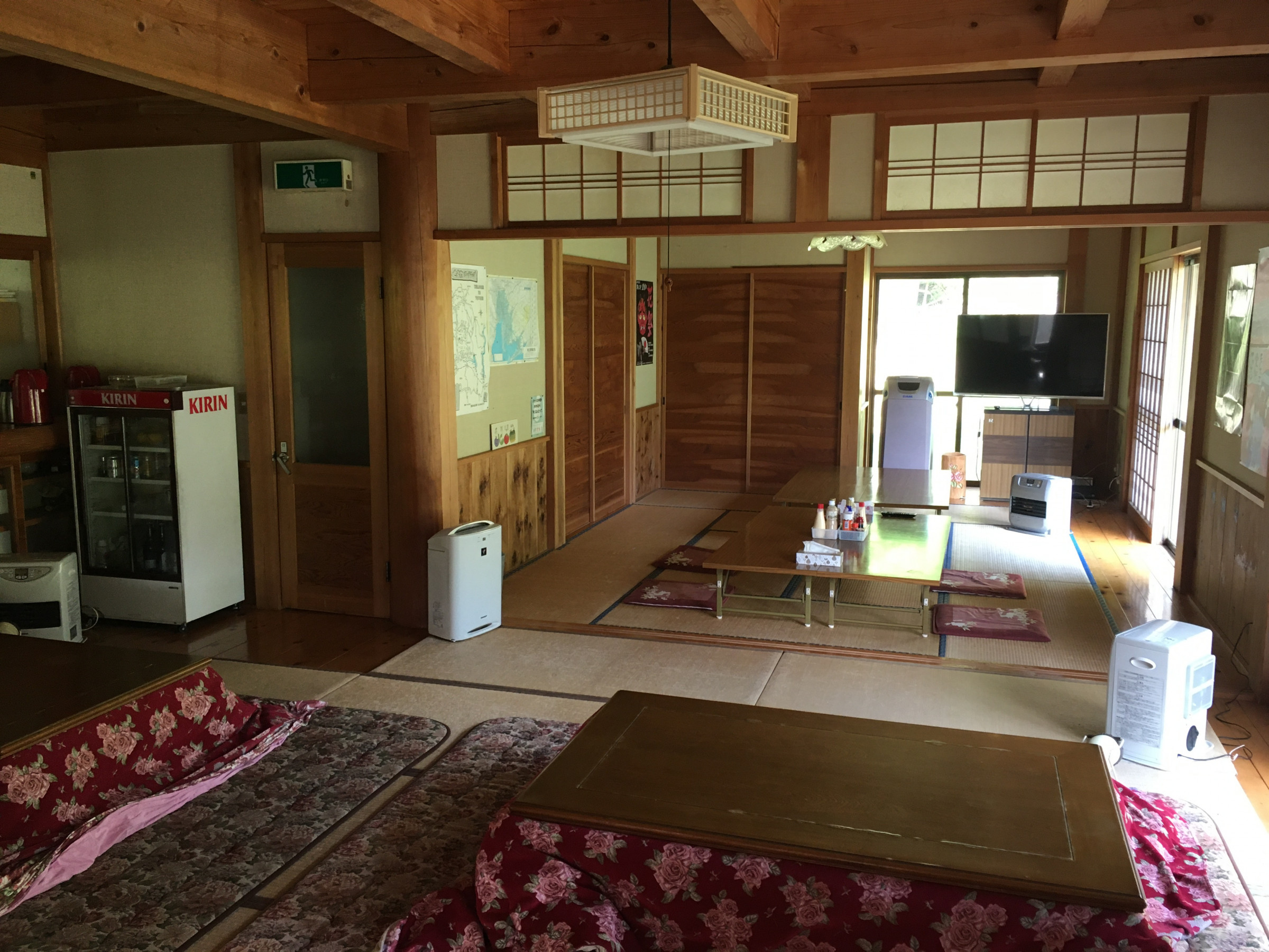 民宿旅館 間当 — 愛知・豊根村上黒川 · 木材にこだわった八室の小宿、豊根村産食材の家庭料理