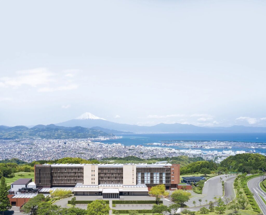 左官という仕事 — 宿の壁を読むための語彙